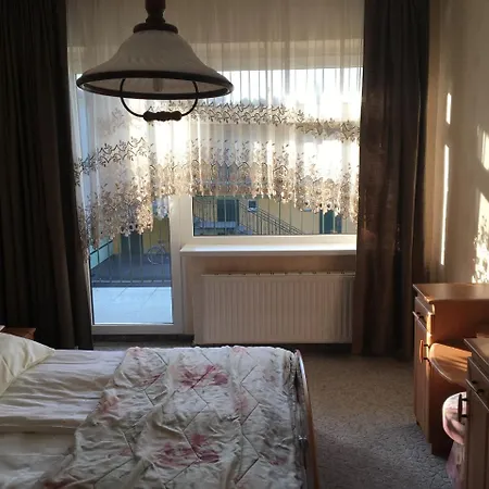 Hotel Montana 2*